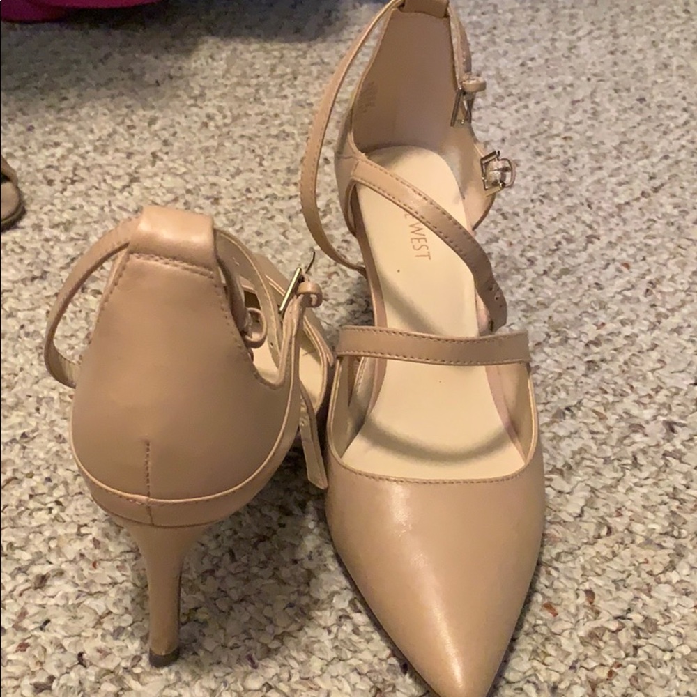 Nine West strappy nude heels
